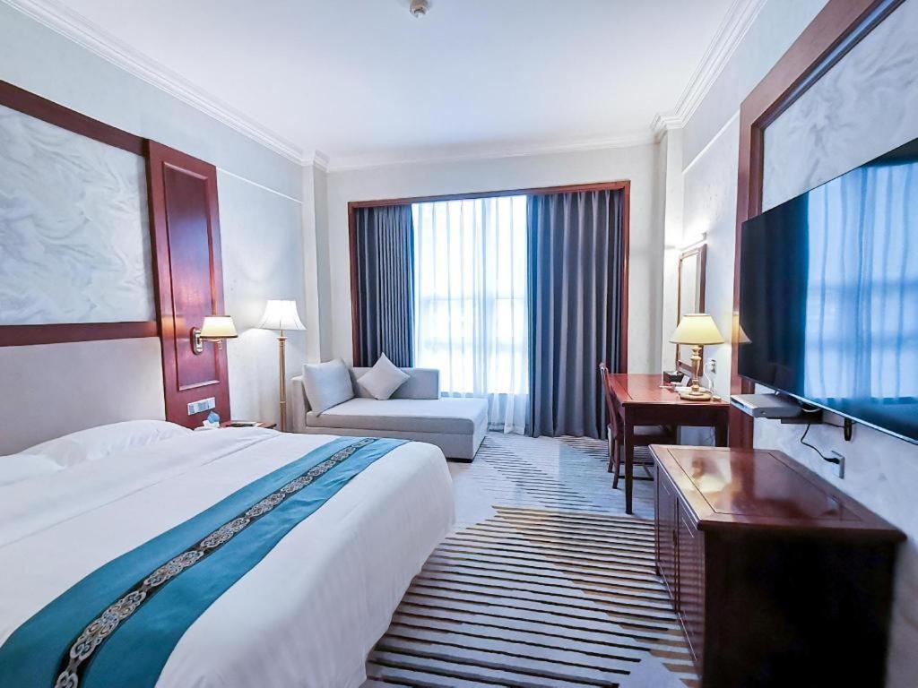 Fenggang Gladden Hotel Tiantangwei Eksteriør bilde