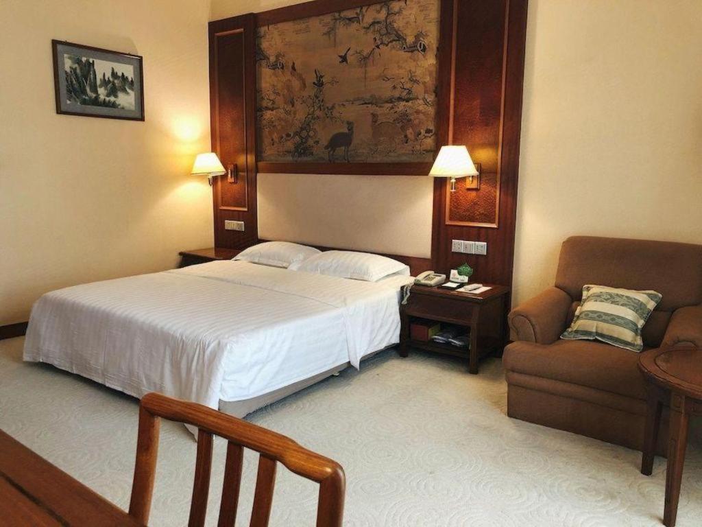 Fenggang Gladden Hotel Tiantangwei Eksteriør bilde